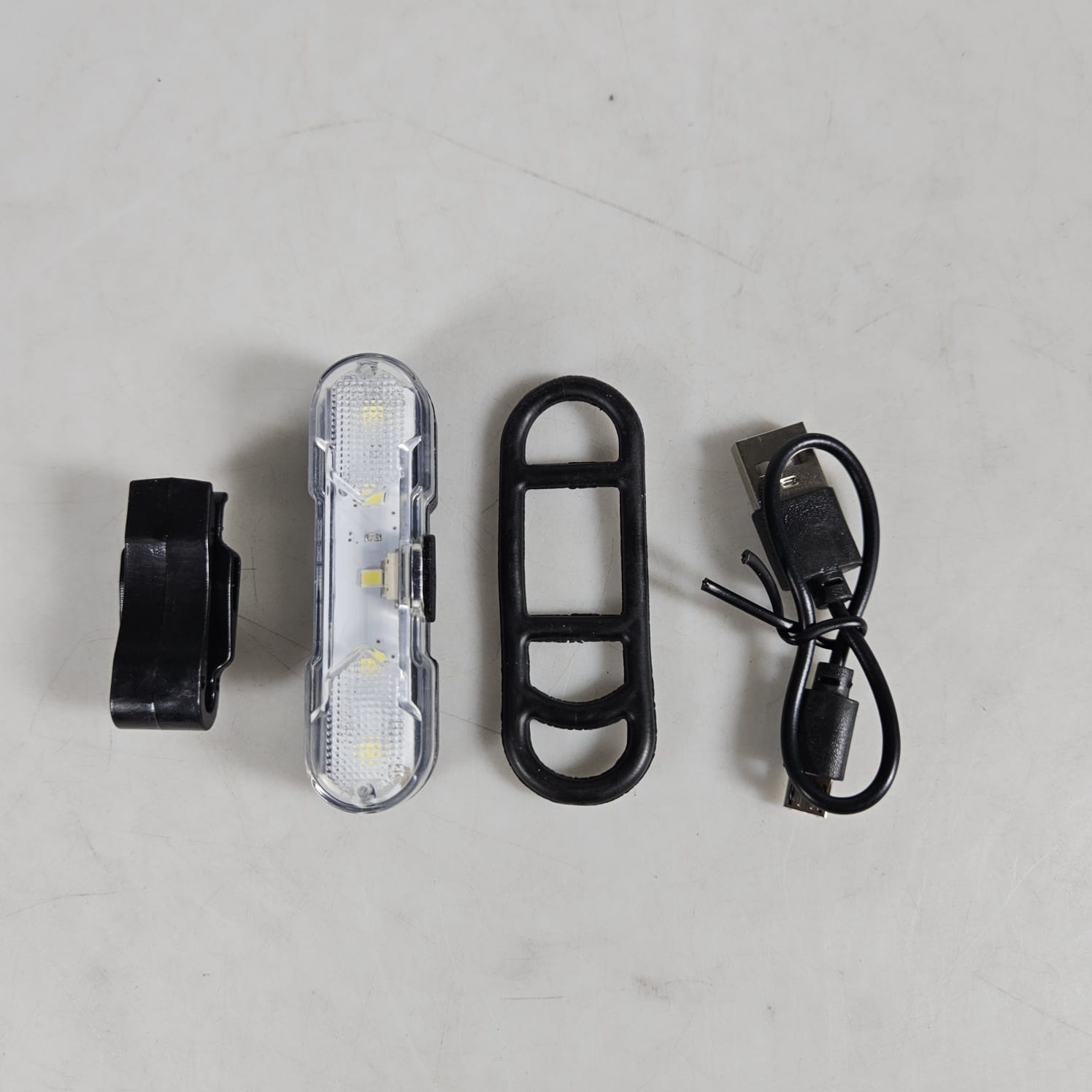 TaffLED Lampu Belakang Sepeda LED COB USB Rechargeable 220mA - AS1010 Gambar produk TaffLED Lampu Belakang Sepeda LED COB USB Rechargeable 220mA - AS1010