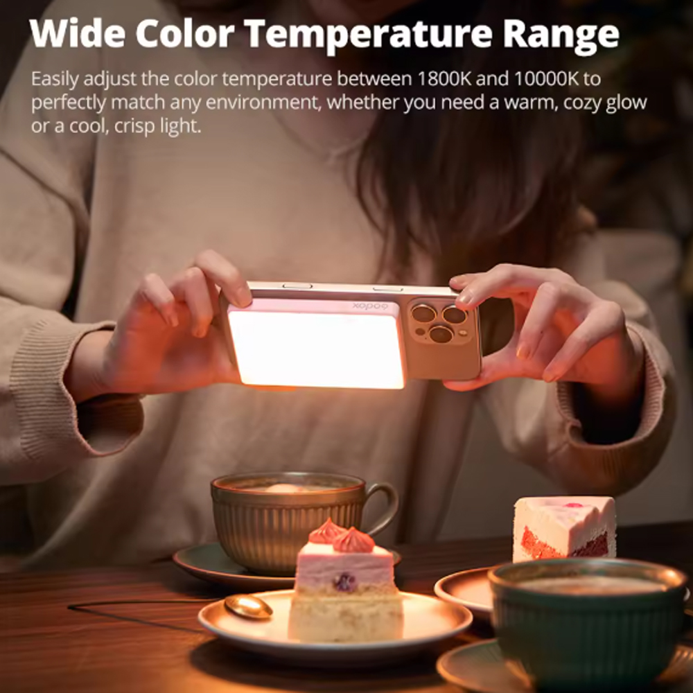 Gambar produk Godox Lampu Fill Light Smartphone Magnetic Power Bank RGBW 4900mAh - MA5R