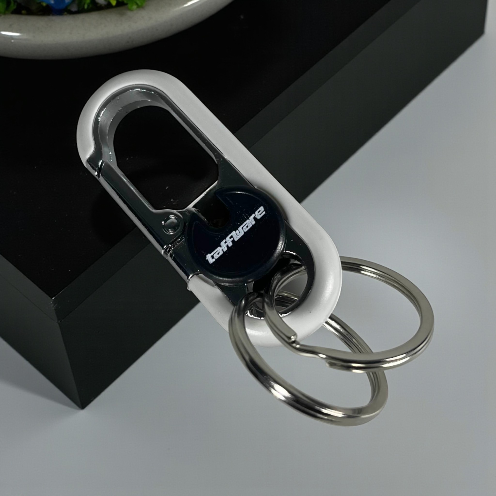 Gambar produk Taffware Gantungan Kunci Carabiner Keychain Clip Stainless Steel - A3746