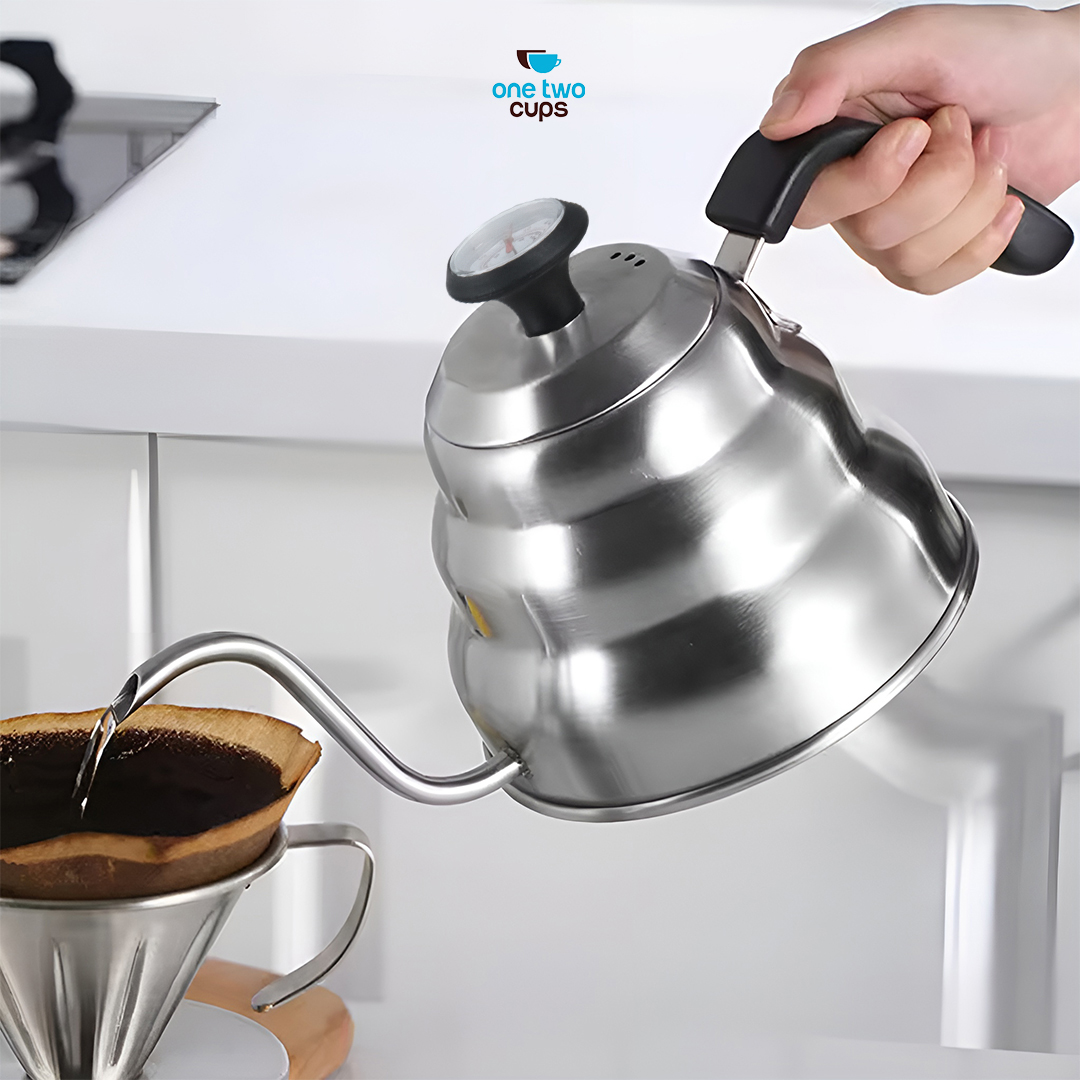 One Two Cups Teko Kopi Leher Angsa Gooseneck Pour Over Thermometer 1L - OTC201 Gambar produk One Two Cups Teko Kopi Leher Angsa Gooseneck Pour Over Thermometer 1L - OTC201