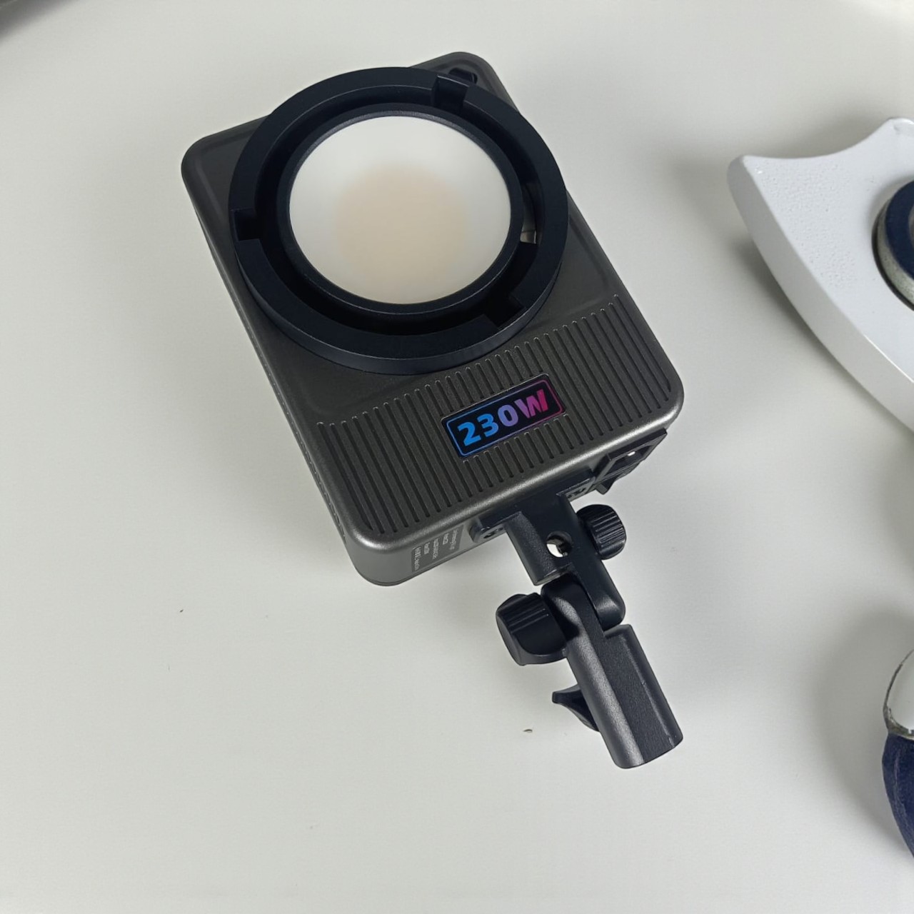 Gambar produk LIYADI Lampu Studio Fotografi COB LED RGBW 24 Mode TFT Display 230W - G230