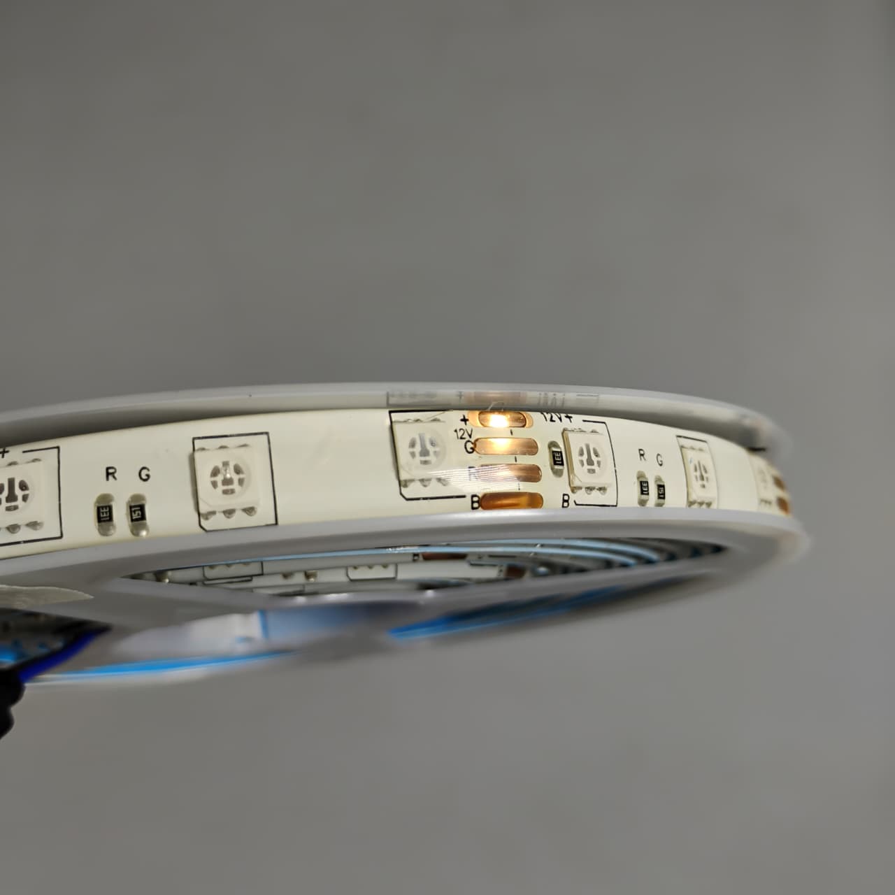 Lampu LED Strip RGB Light Flexible SMD 5050 5M with Remote Gambar produk Lampu LED Strip RGB Light Flexible SMD 5050 5M with Remote