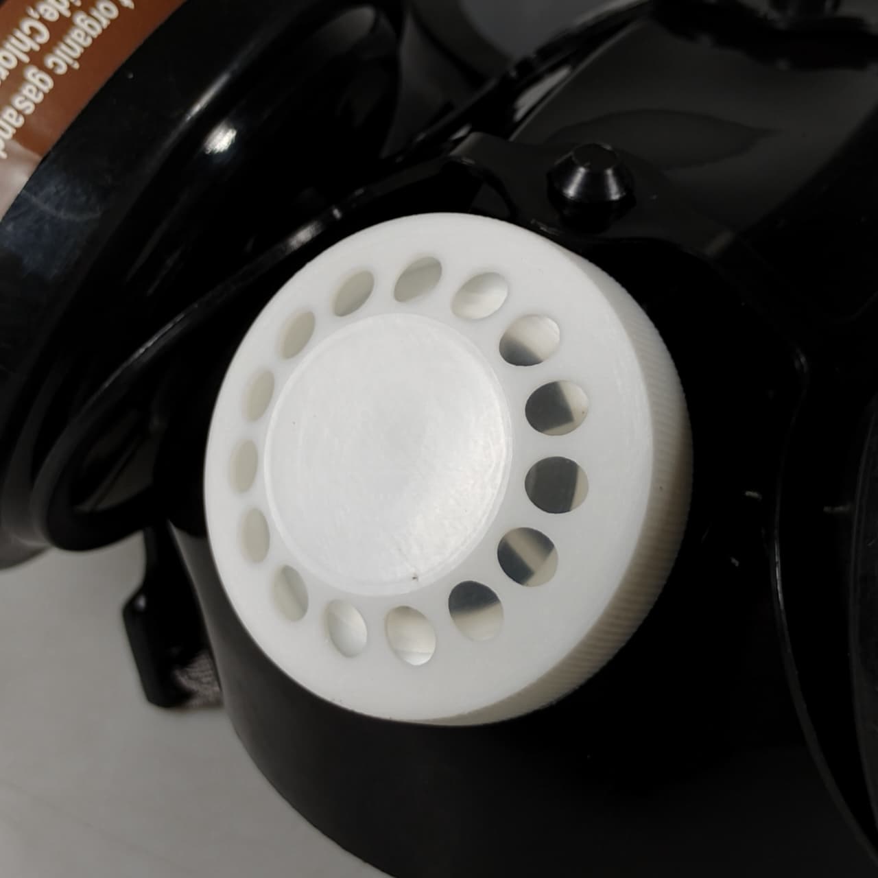 Gambar produk TaffGUARD Masker Gas Respirator Full Face with Activated Carbon Filter - SF01