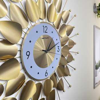 Gambar produk TaffHOME Jam Dinding Elegan Peacock Style Iron Silent Movement 70cm - LZ-6