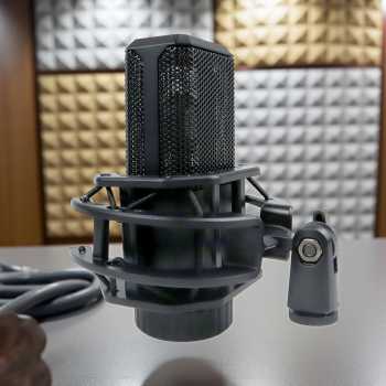 Gambar produk TaffSTUDIO Mikrofon Kondenser XLR Condenser Microphone with Holder - LGT240
