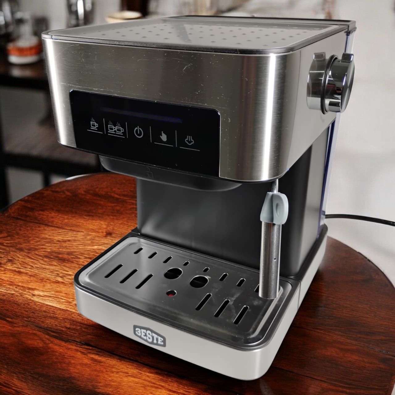 Gambar produk Trieste Mesin Kopi Espresso Coffee Maker Frothing 20 Bar 850W 1.6L - CM6863