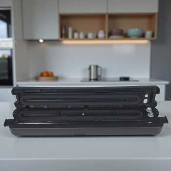 Gambar produk TaffHOME Alat Vakum Makanan Vacuum Sealer Packaging Machine with Bag - YQ-688