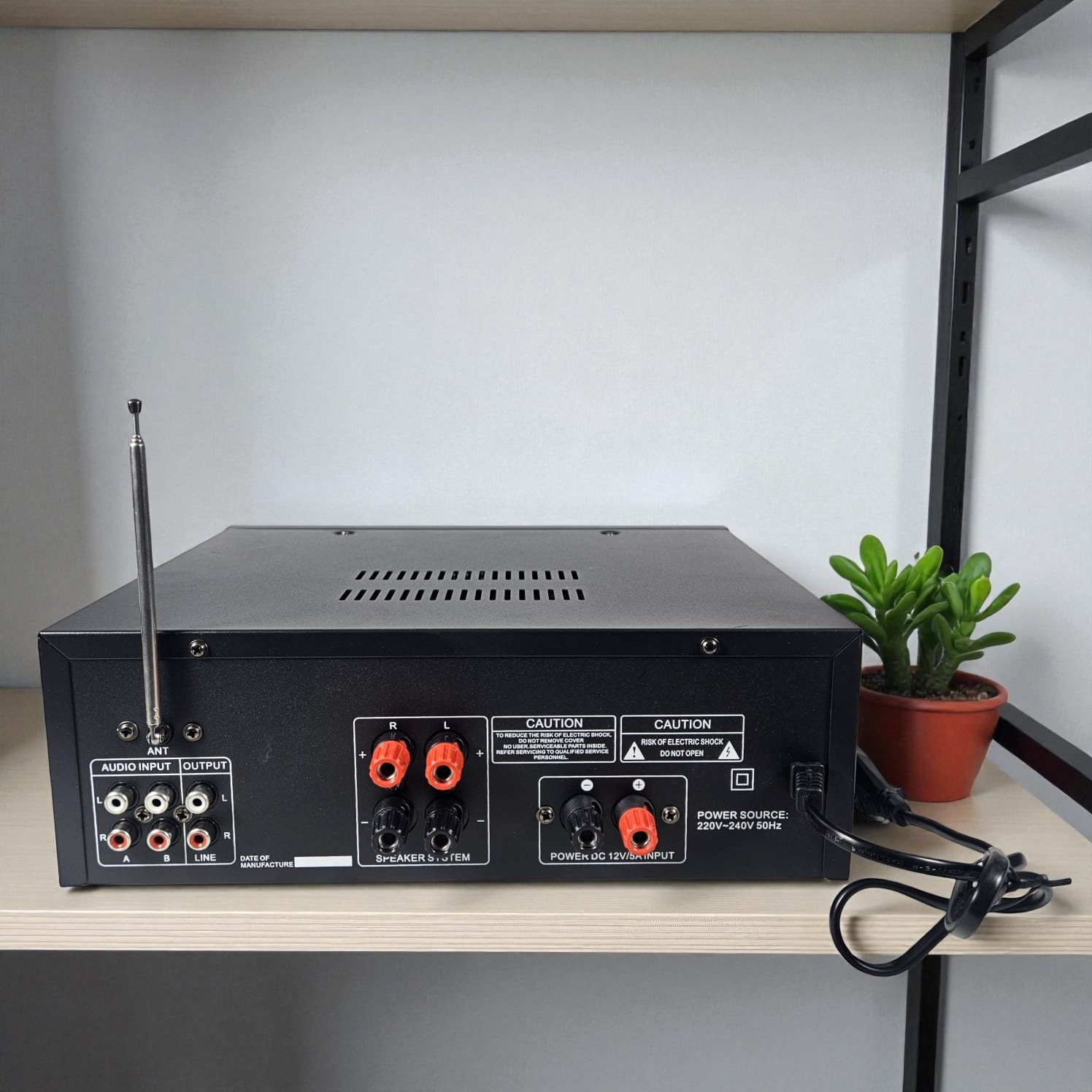 Sunbuck Bluetooth EQ Amplifier Karaoke Mixer Audio FM - AV-MP326BT Gambar produk Sunbuck Bluetooth EQ Amplifier Karaoke Mixer Audio FM - AV-MP326BT