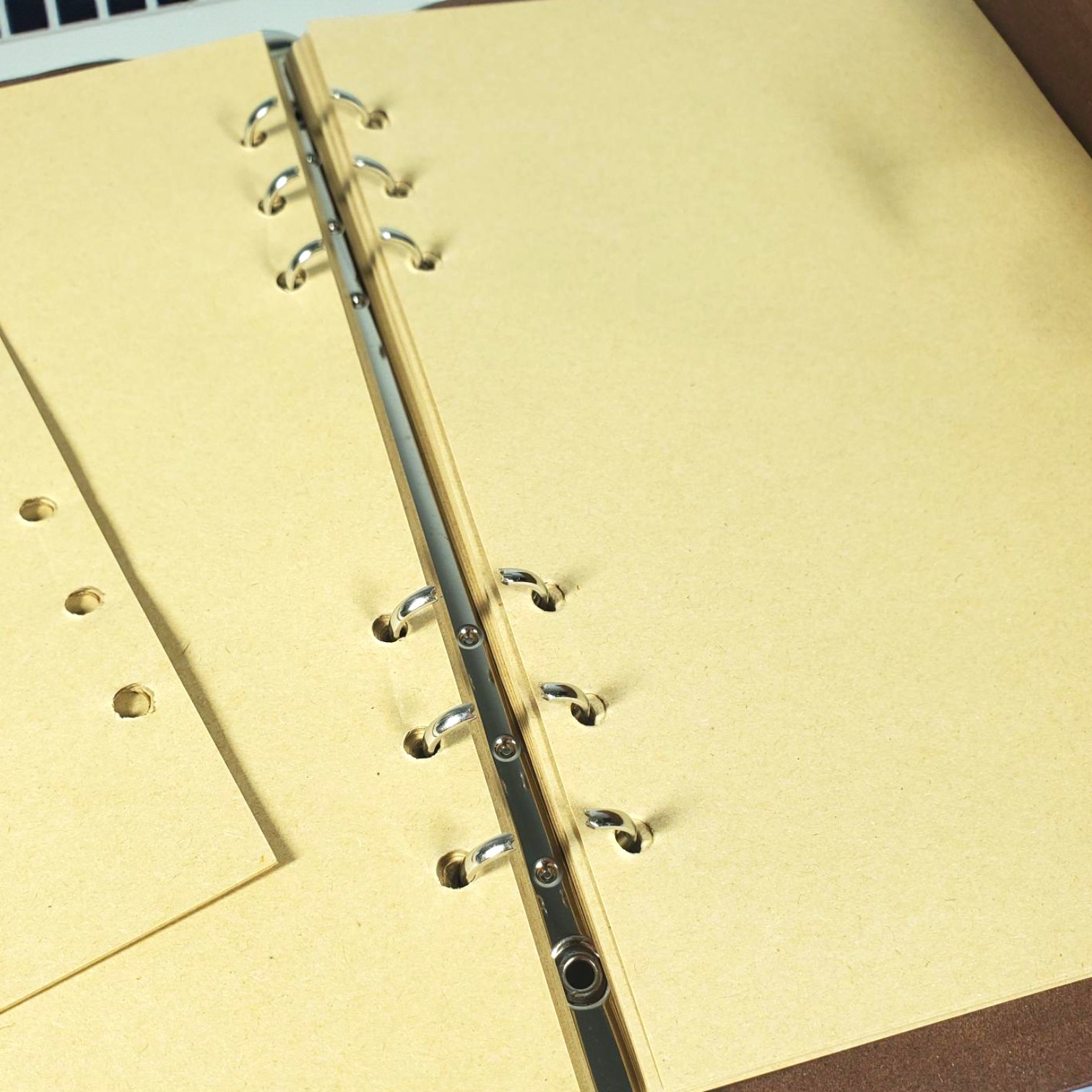 Toddi AIMEE Buku Catatan Binder Notebook Cover Kulit Vintage Maple A5 - AM-16 Gambar produk Toddi AIMEE Buku Catatan Binder Notebook Cover Kulit Vintage Maple A5 - AM-16