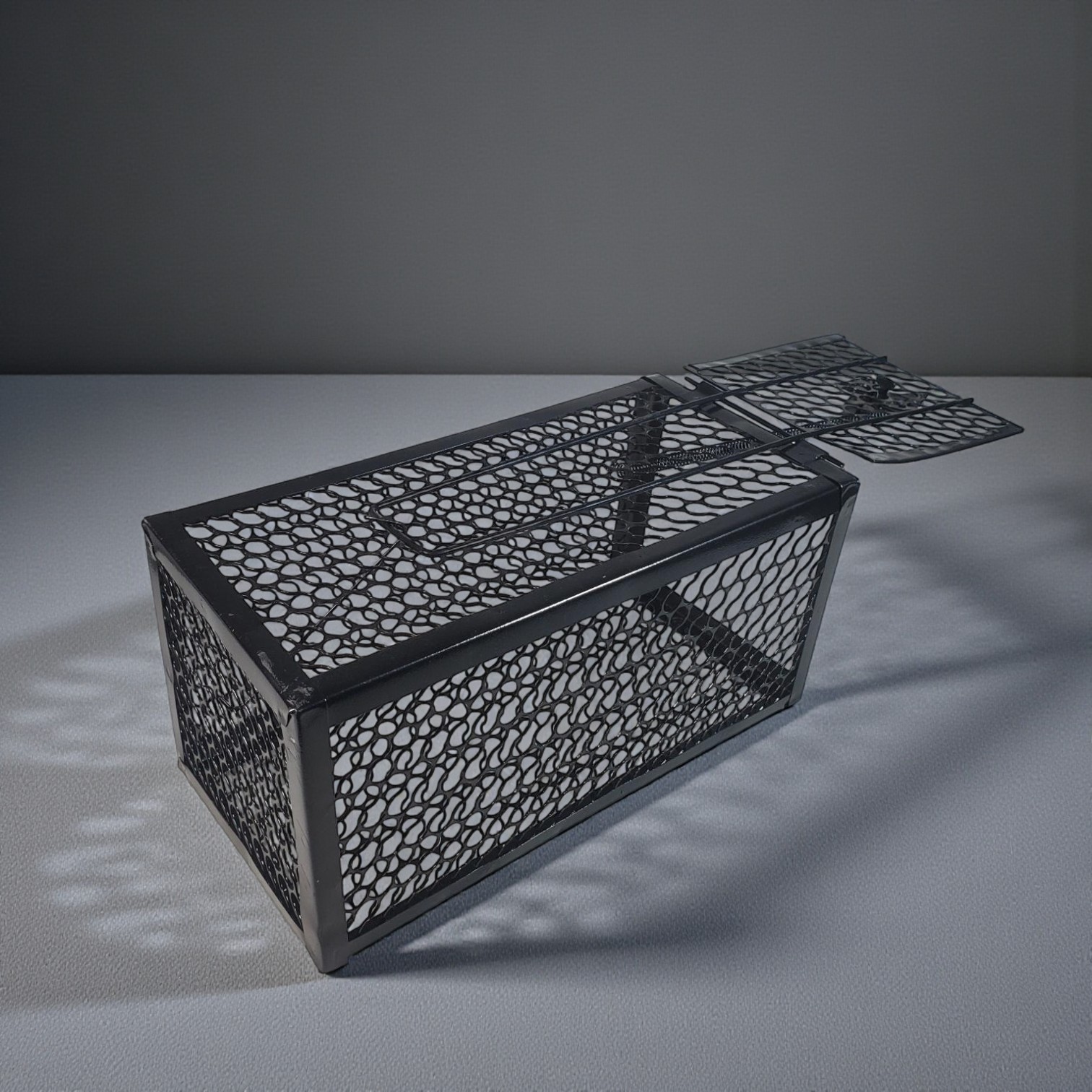 BAIT Jebakan Tikus Kandang Besi Automatic Mousetrap 23x11.5x11.5cm - B-23 Gambar produk BAIT Jebakan Tikus Kandang Besi Automatic Mousetrap 23x11.5x11.5cm - B-23