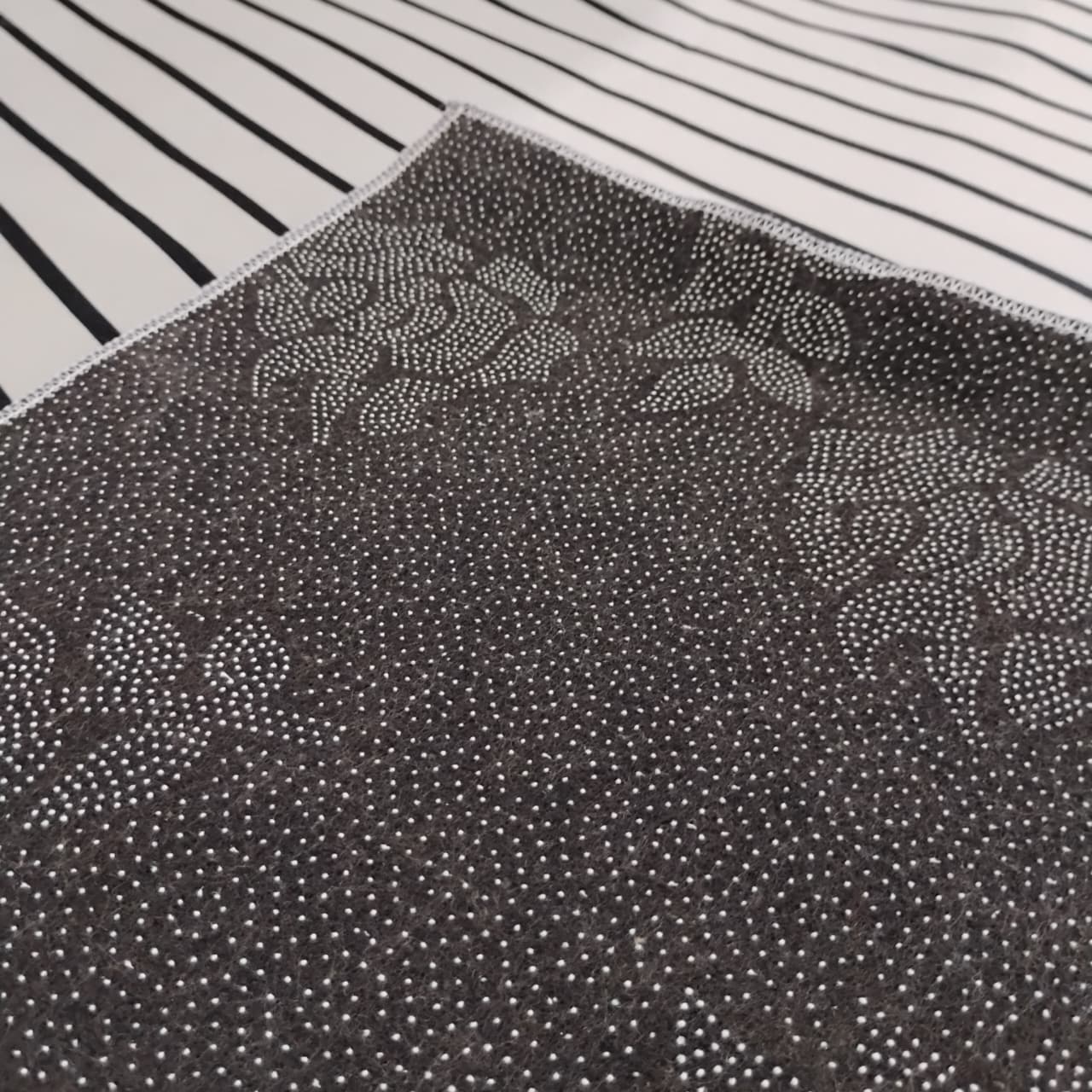 Gambar produk IBNUNU Karpet Lantai Permadani Bulu Lembut Luxury Velvet Carpet 140x200cm - IB19