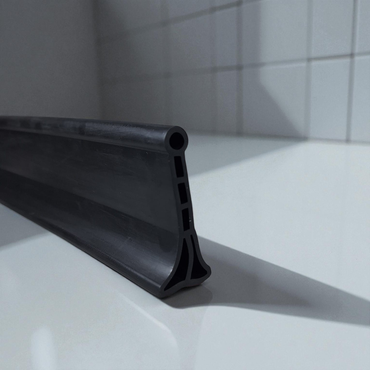 TaffHOME Water Stopper Bathroom Wastafel Karet Penahan Air 8cm 1M - LK8CM Gambar produk TaffHOME Water Stopper Bathroom Wastafel Karet Penahan Air 8cm 1M - LK8CM