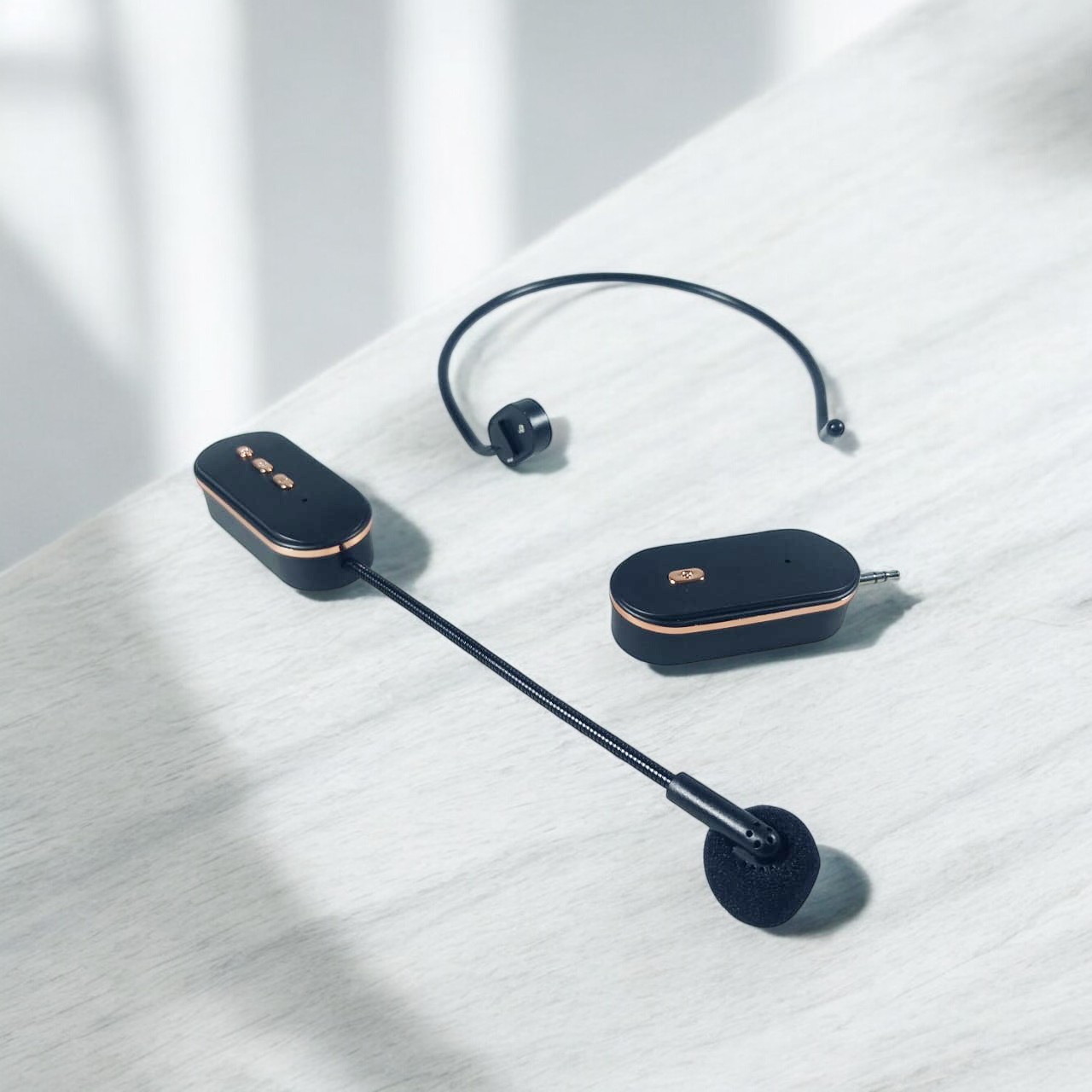 CLOVEY Wireless Lavalier Lapel Microphone 6.35mm Adapter 2.4GHz 300mAh - SI08 Gambar produk CLOVEY Wireless Lavalier Lapel Microphone 6.35mm Adapter 2.4GHz 300mAh - SI08