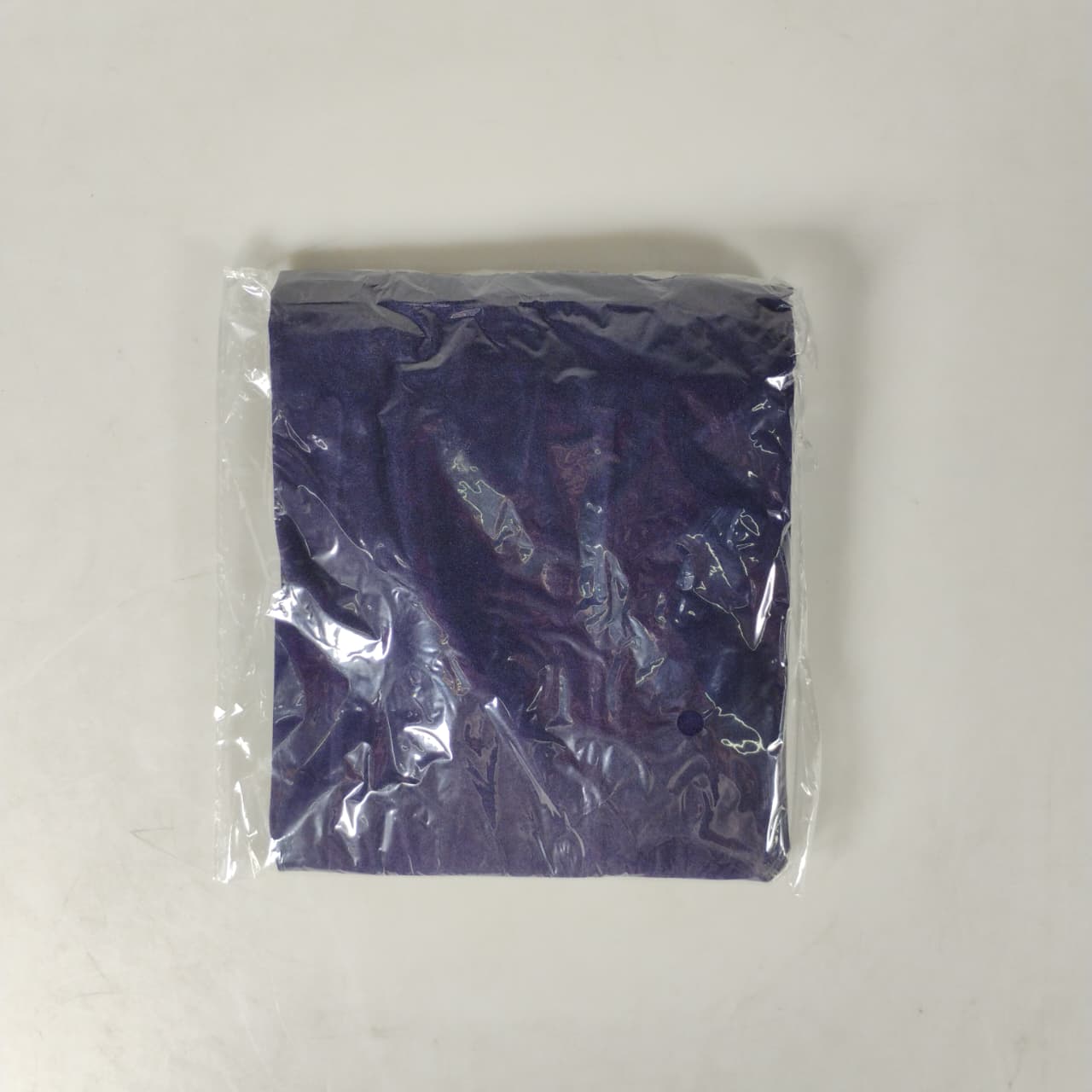 BITEFU Bantal Angin Segitiga PVC Triangle Inflatable Pillow 45cm - A001 Gambar produk BITEFU Bantal Angin Segitiga PVC Triangle Inflatable Pillow 45cm - A001