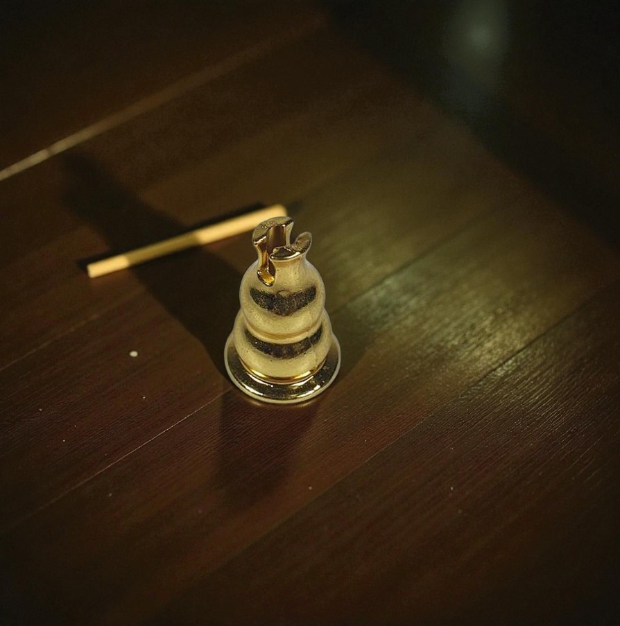 Gambar produk TaffHOME Tempat Dupa Botol Labu Gourd Holder Zinc Alloy - XXG-A1