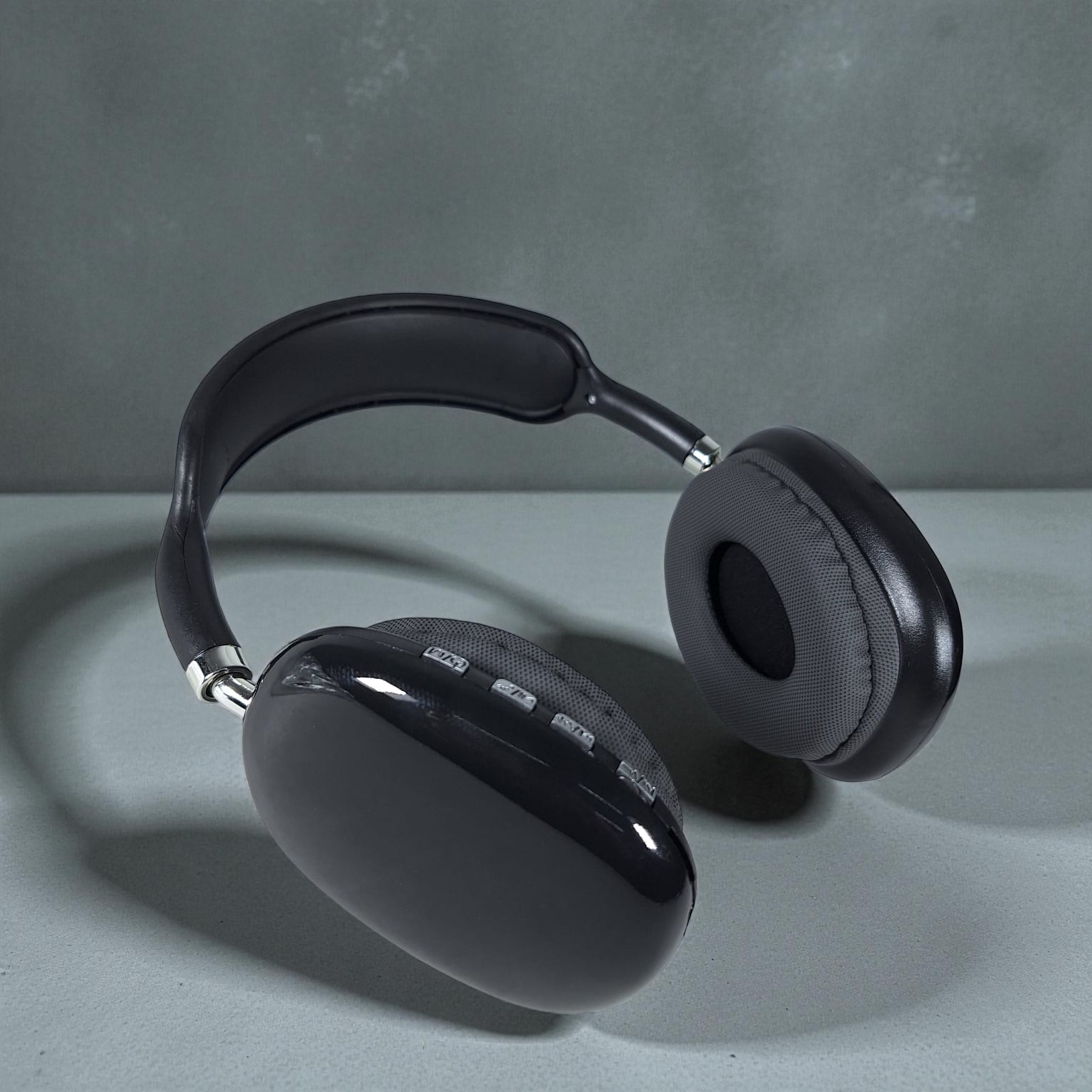 LEROBO Headphone Bluetooth 5.1 HiFi Subwoofer Noise Reduction 150mAh - P9 Gambar produk LEROBO Headphone Bluetooth 5.1 HiFi Subwoofer Noise Reduction 150mAh - P9