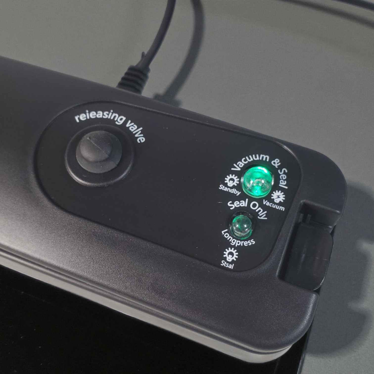 Gambar produk TaffHOME Alat Vakum Makanan Vacuum Sealer Packaging Machine with Bag - YQ-688