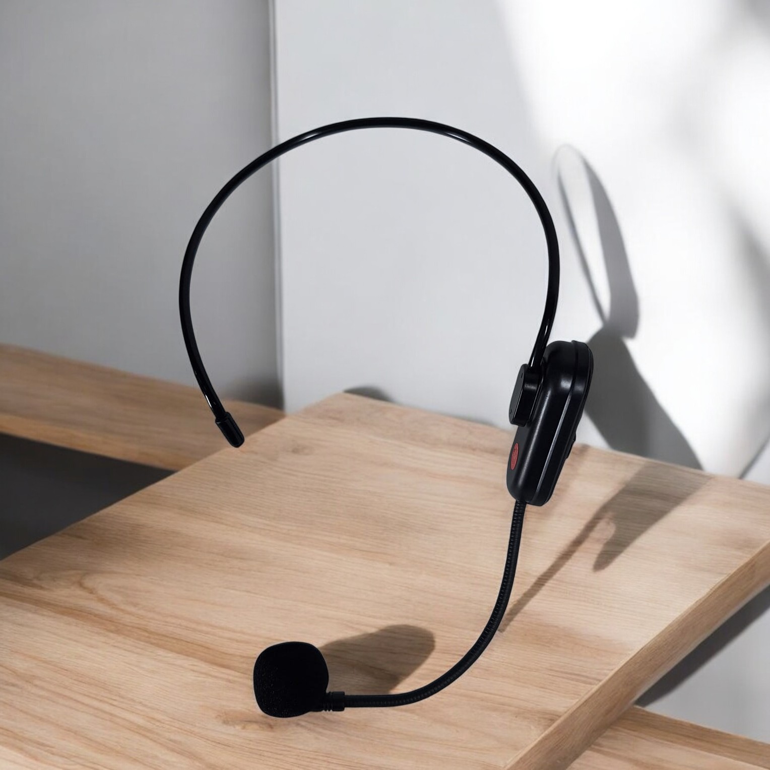 Gambar produk XIAOKA Wireless Microphone 2.4G Headset with Echo 120mAh - XK-121