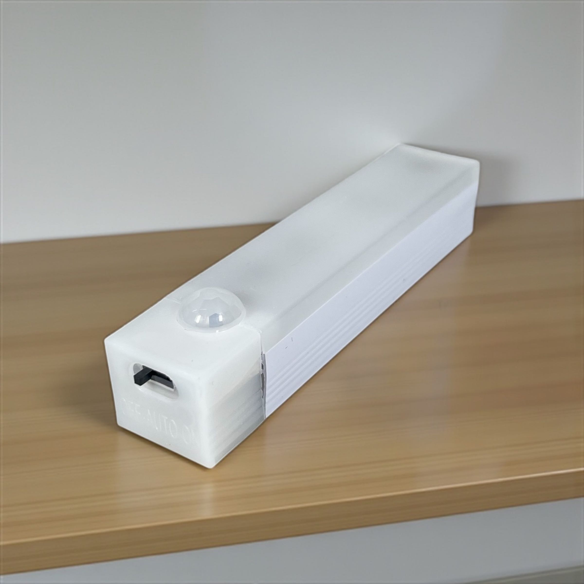 CNP Lampu Tempel Lemari Mini Sensor PIR Cabinet Light Cool White USB - CN-100 Gambar produk CNP Lampu Tempel Lemari Mini Sensor PIR Cabinet Light Cool White USB - CN-100