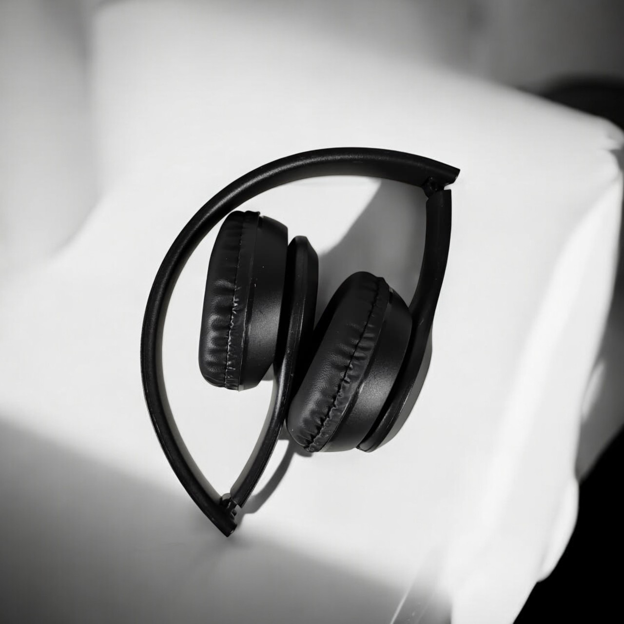 Gambar produk Briame Headphone Foldable Bluetooth 5.0 Noise Reduction TF AUX 150mAh - P47