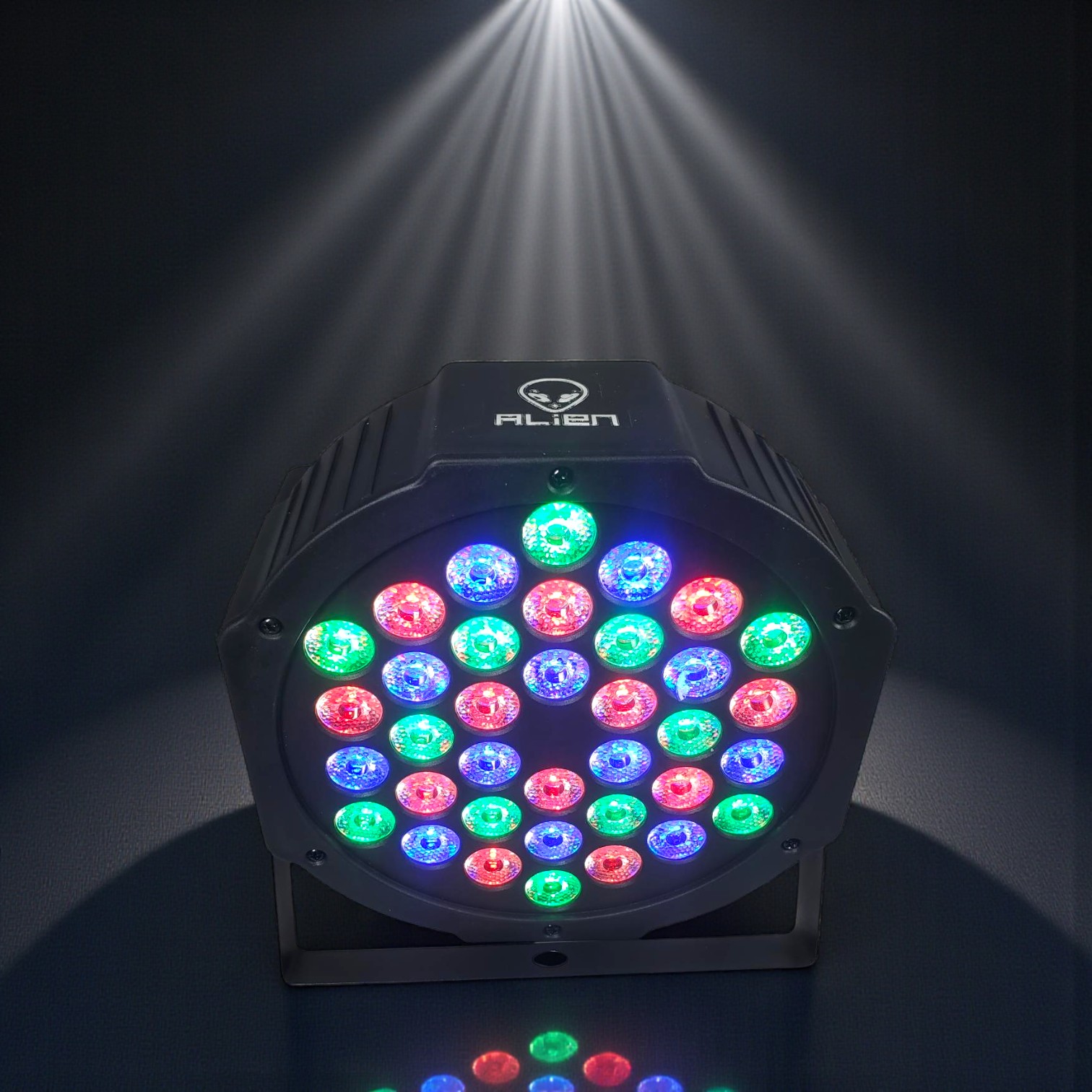 Gambar produk Alien Lampu Sorot LED Spotlight Stage Party DMX Port RGB 220V 36 LED - AL36