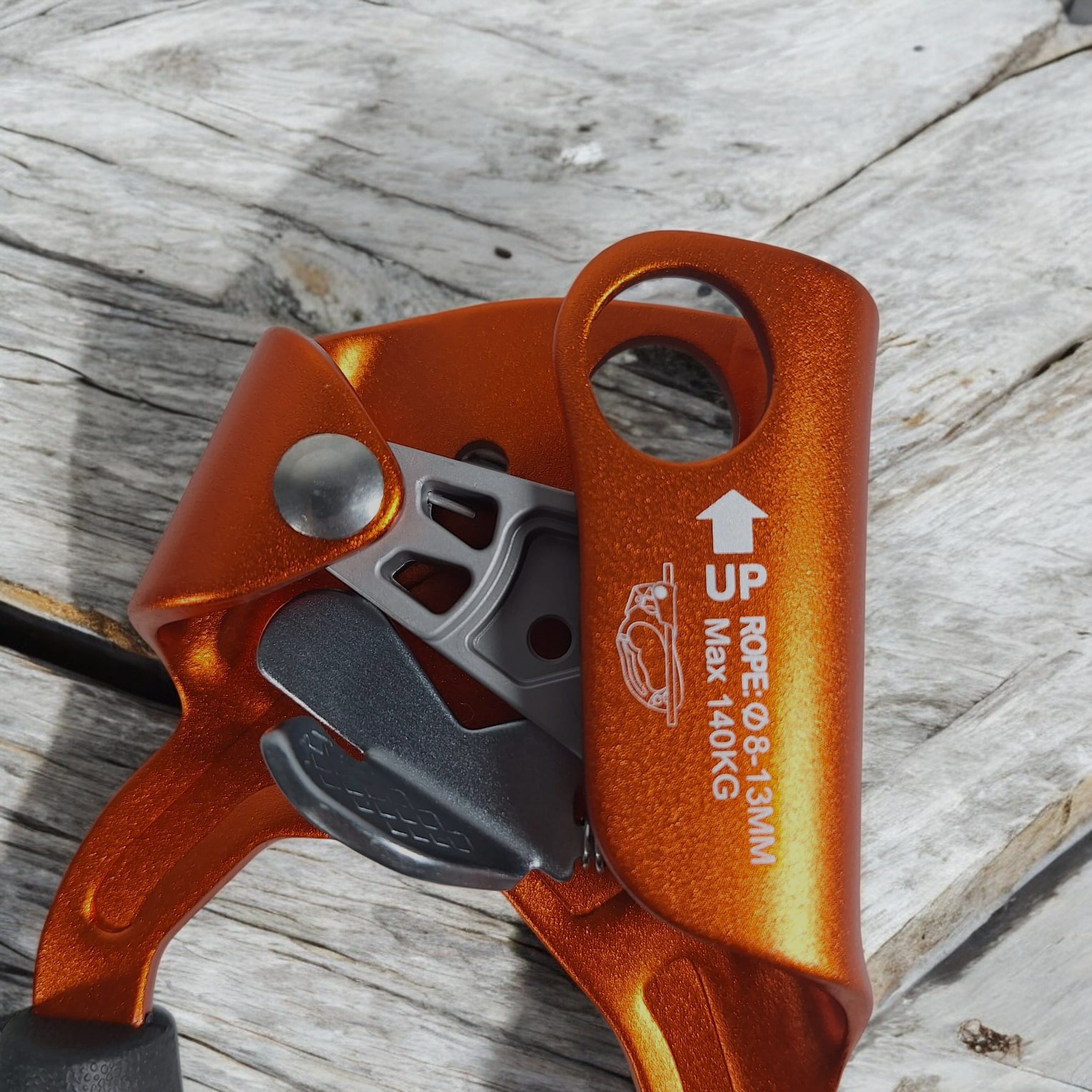 TUPA Jumar Tangan Hand Ascender Outdoor Handle Rock Climbing Hardware Right Hand - TP2 Gambar produk TUPA Jumar Tangan Hand Ascender Outdoor Handle Rock Climbing Hardware Right Hand - TP2