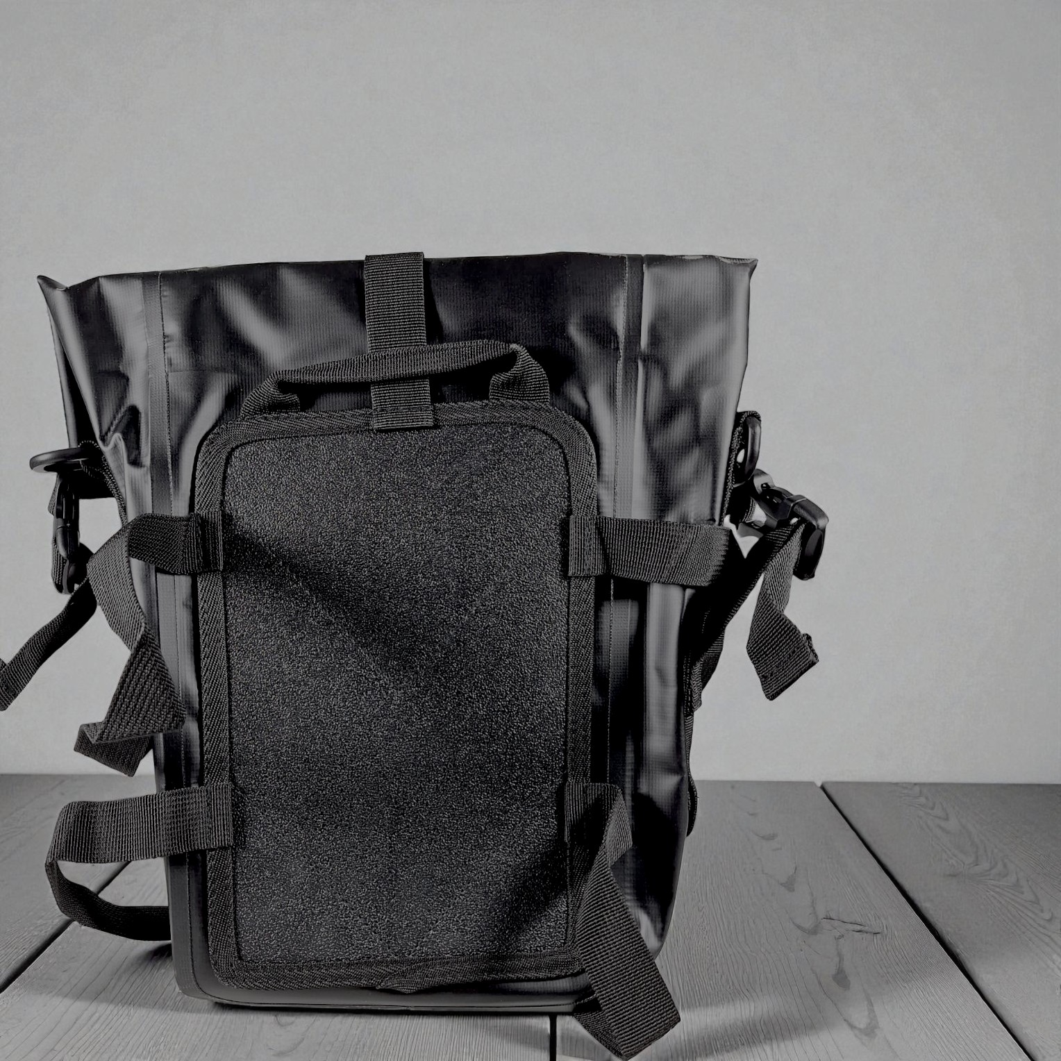 Blinkminds Tas Motor Touring Side Bumper Pannier Bag Waterproof 8L - BM07 Gambar produk Blinkminds Tas Motor Touring Side Bumper Pannier Bag Waterproof 8L - BM07