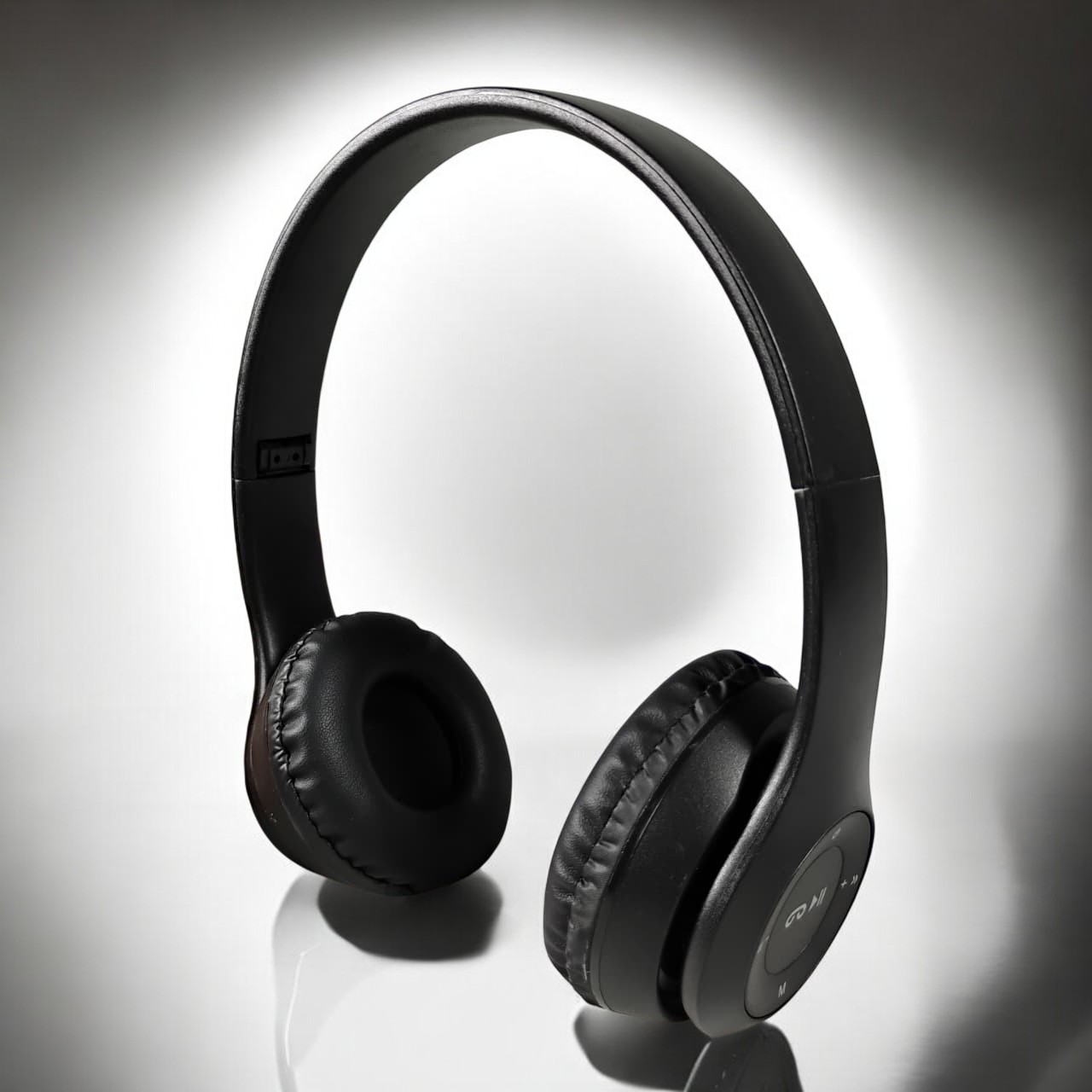 Gambar produk Briame Headphone Foldable Bluetooth 5.0 Noise Reduction TF AUX 150mAh - P47