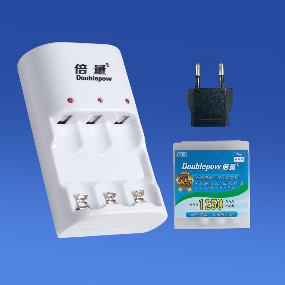 Gambar produk Doublepow Charger Baterai Rechargeable 3 Slot AA AAA with AAA 3 PCS - DP-B33