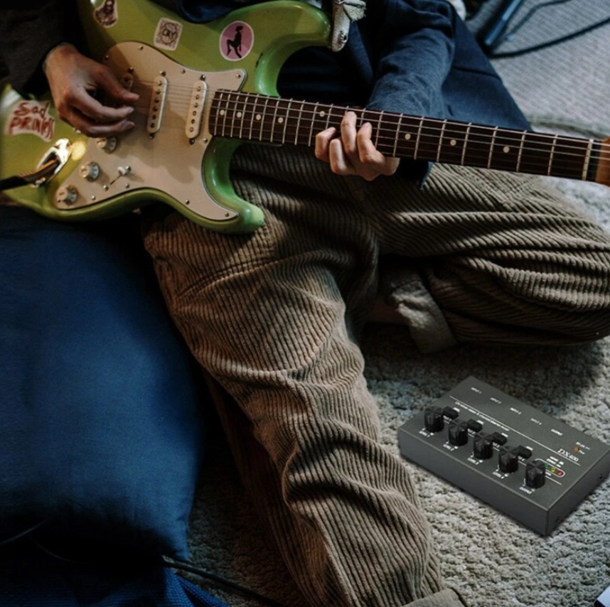 MagiDeal Audio Signal Mixer Console Instrument Extender 8 Channel - MX800 Gambar produk MagiDeal Audio Signal Mixer Console Instrument Extender 8 Channel - MX800