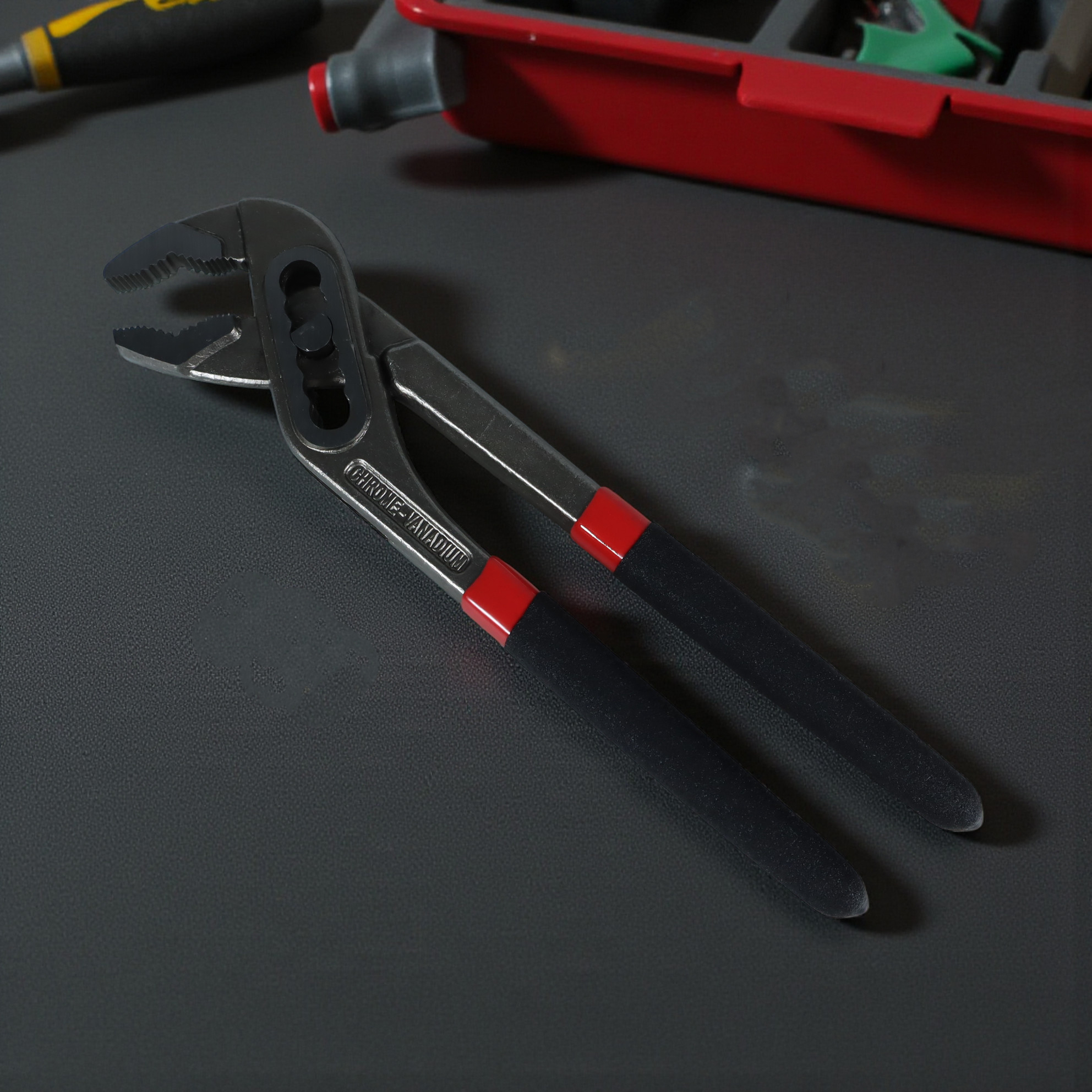 OUSIKA Tang Clamping Pipa Air Multifungsi Adjustable Pipe Pliers 8 Inch - OU95 Gambar produk OUSIKA Tang Clamping Pipa Air Multifungsi Adjustable Pipe Pliers 8 Inch - OU95