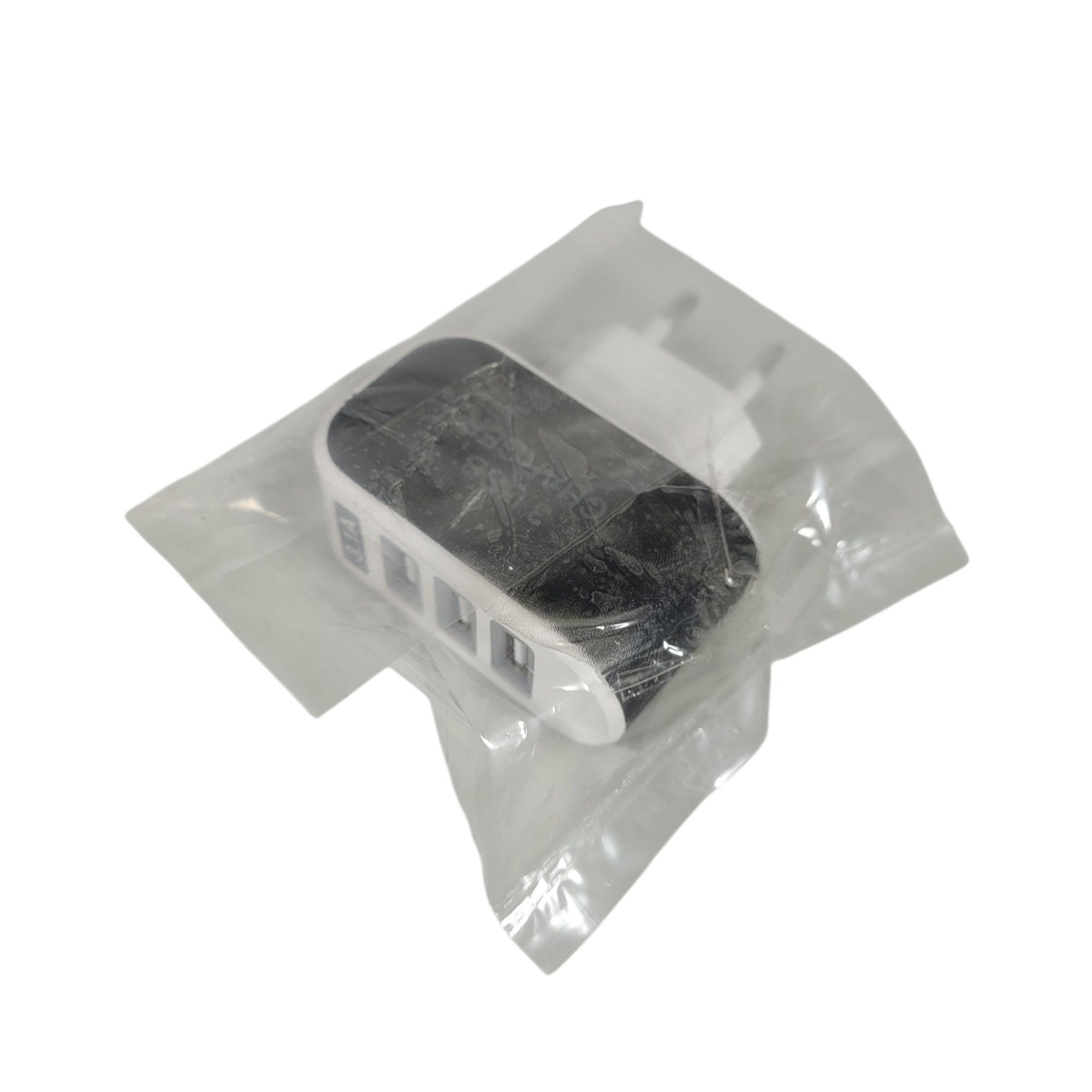 Adaptor Travel Charger USB 3 Port 5V 3.1A - EKA Gambar produk Adaptor Travel Charger USB 3 Port 5V 3.1A - EKA