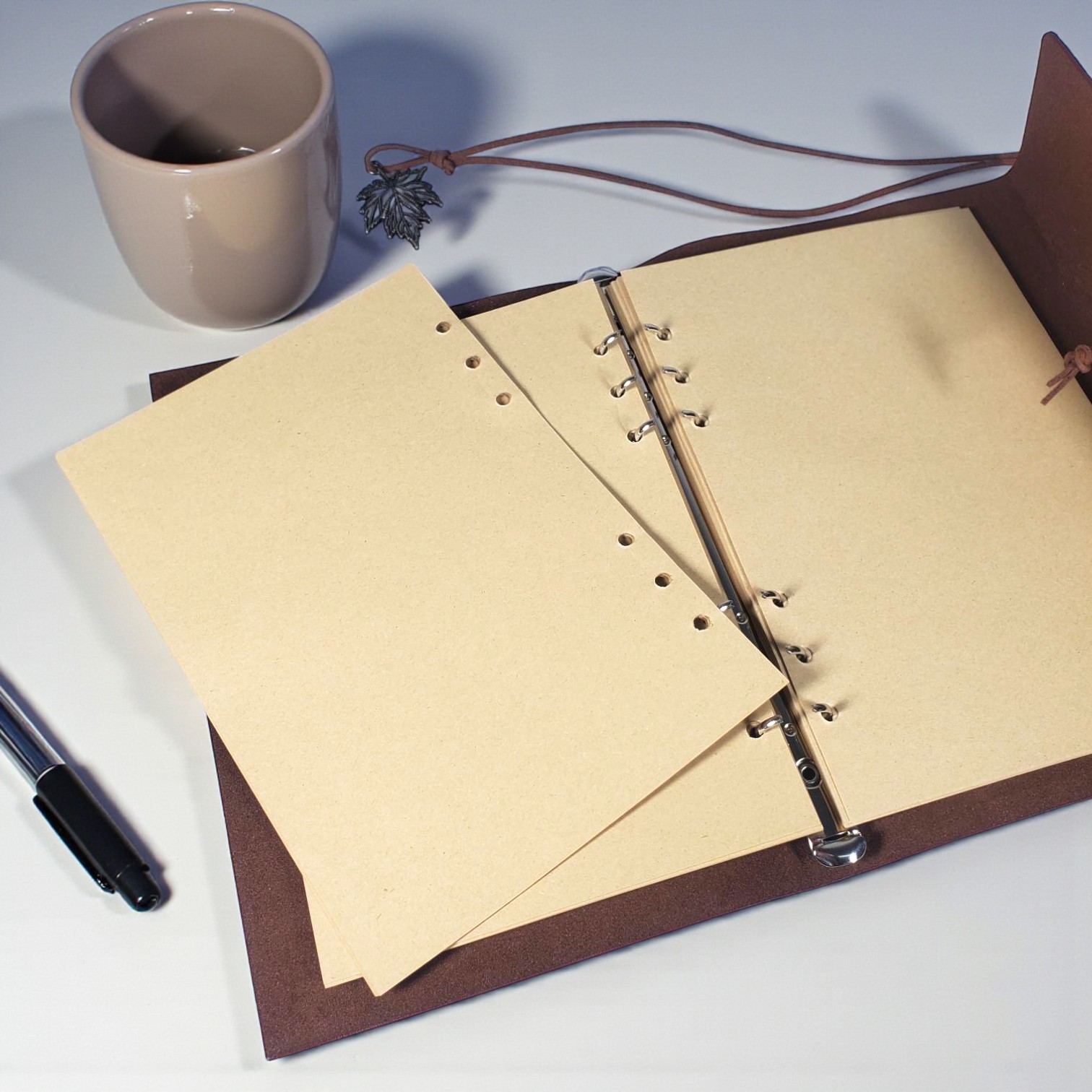 Toddi AIMEE Buku Catatan Binder Notebook Cover Kulit Vintage Maple A5 - AM-16 Gambar produk Toddi AIMEE Buku Catatan Binder Notebook Cover Kulit Vintage Maple A5 - AM-16