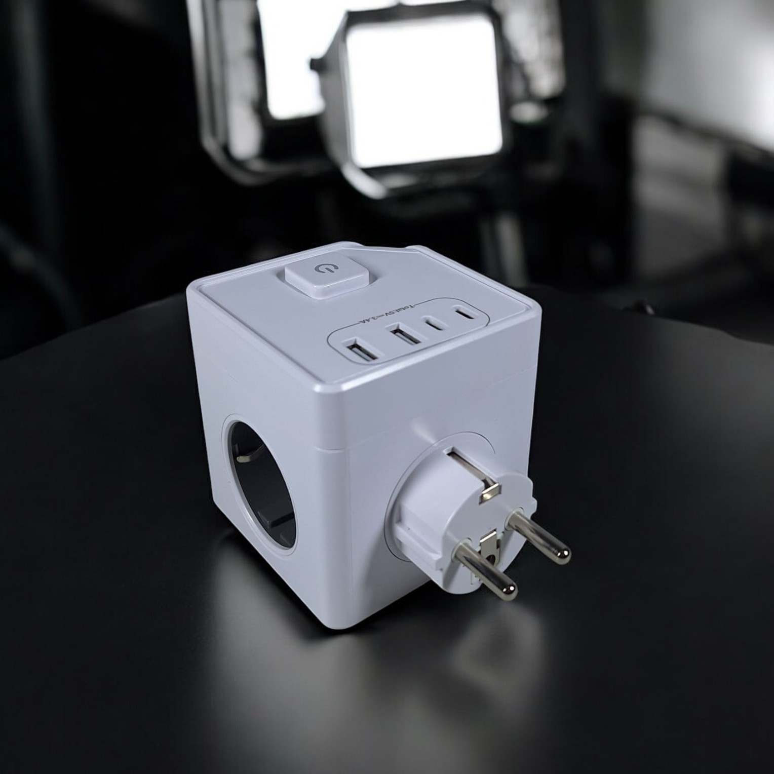 HITREND Stop Kontak 7in1 USB Type C Port Cube Socket - E-46 Gambar produk HITREND Stop Kontak 7in1 USB Type C Port Cube Socket - E-46