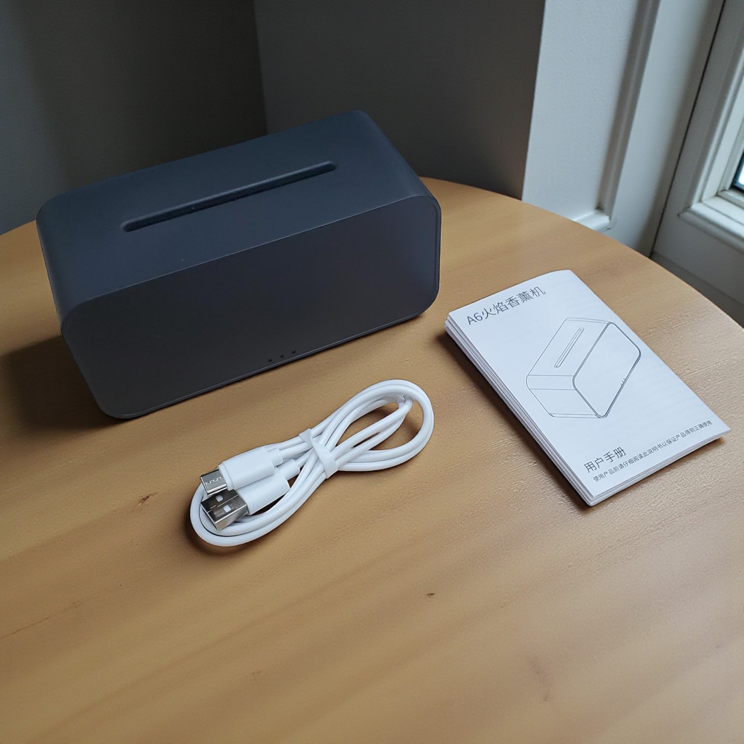 CREARO Air Humidifier Mini Ultrasonic RGB Diffuser Flame Light 120ml - A6 Gambar produk CREARO Air Humidifier Mini Ultrasonic RGB Diffuser Flame Light 120ml - A6