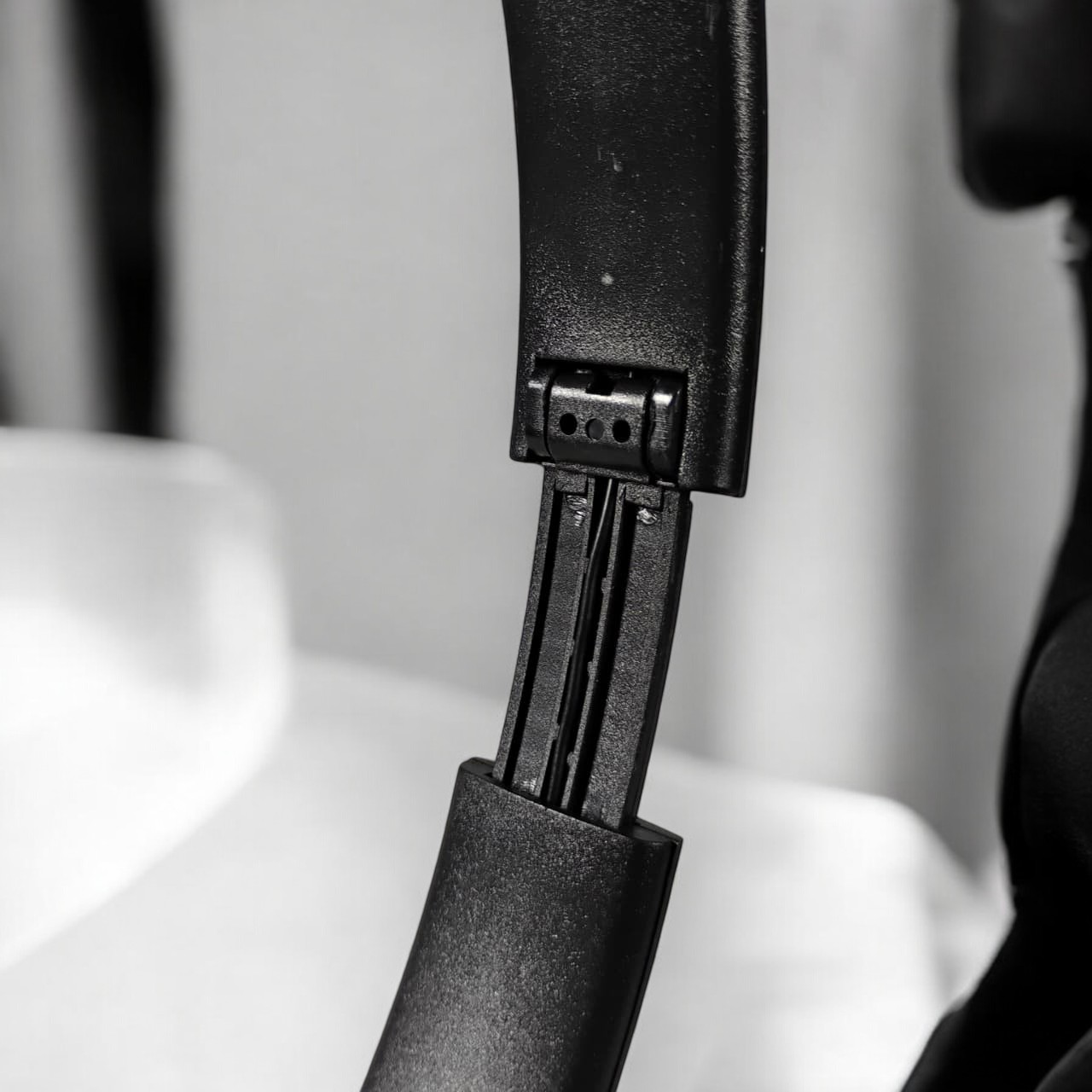 Gambar produk Briame Headphone Foldable Bluetooth 5.0 Noise Reduction TF AUX 150mAh - P47