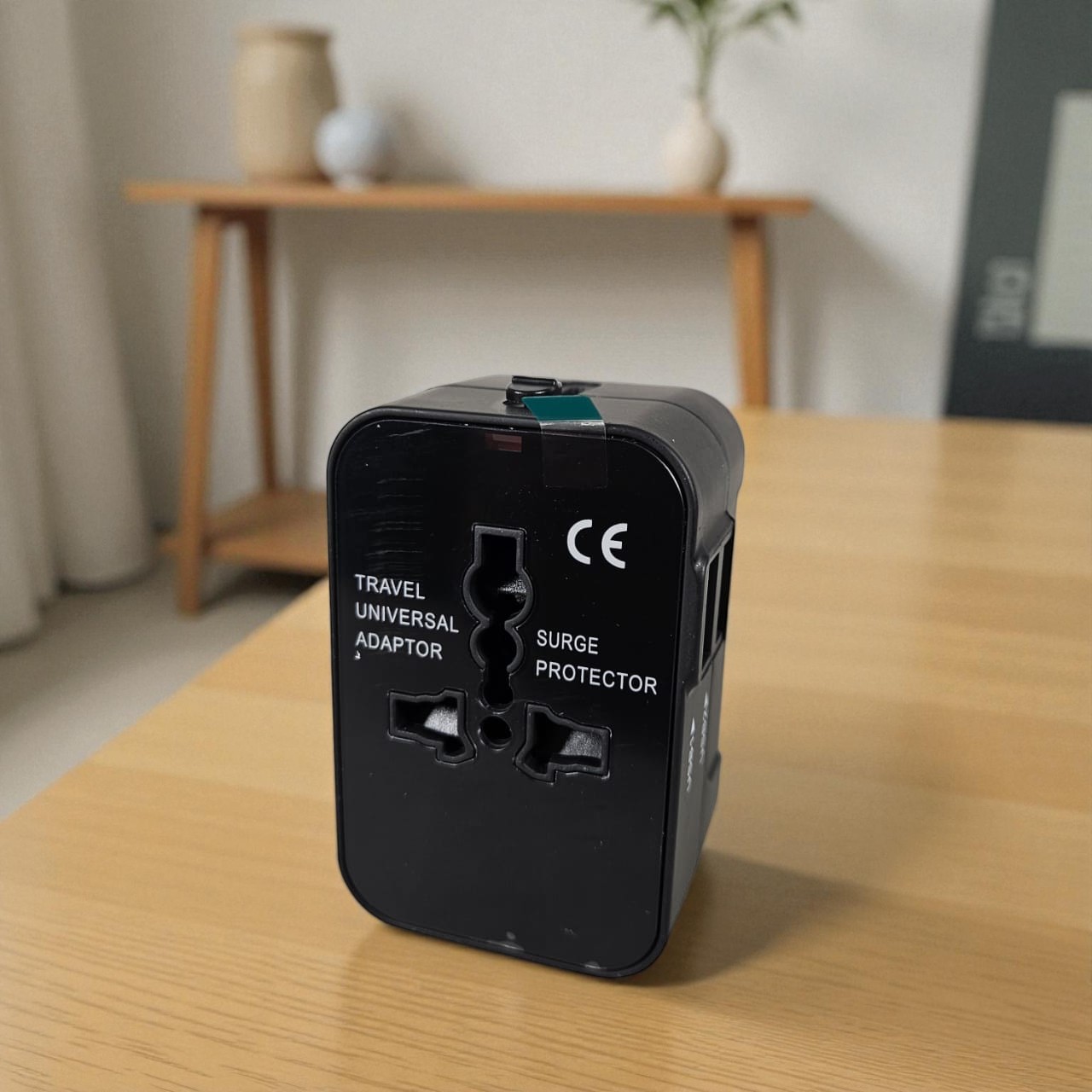 LENCENT Universal Travel Adaptor Multi Port USB Type A UK EU USA 2.1A - HHT202 Gambar produk LENCENT Universal Travel Adaptor Multi Port USB Type A UK EU USA 2.1A - HHT202