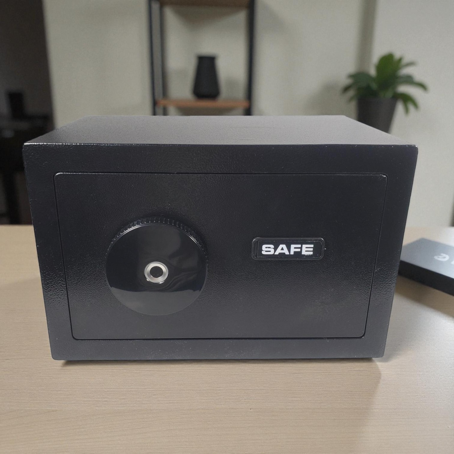 Gambar produk DAYI Kotak Brankas Fingerprint Anti Theft Safety Box 31x20x20cm - DY-20