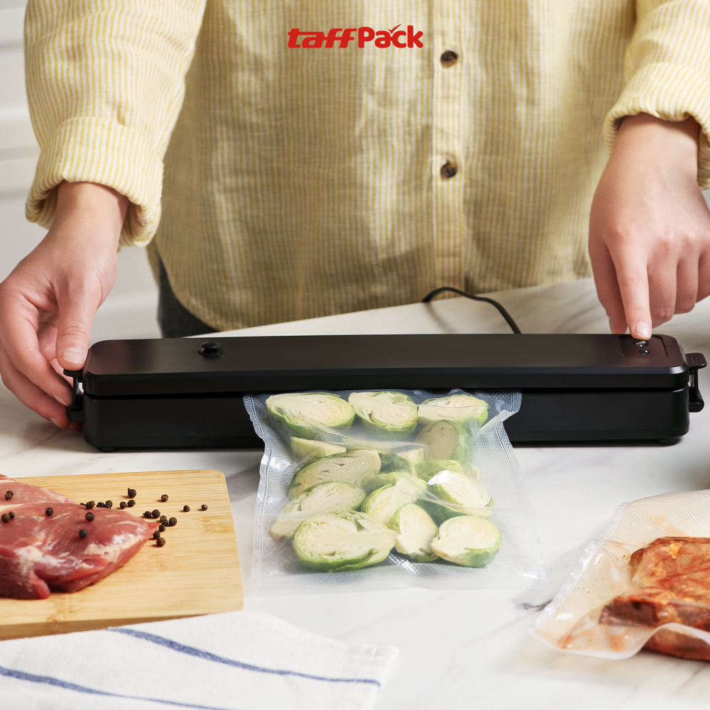 TaffPACK Plastik Vacuum Makanan Sealer Biodegradable BPA Free 1 Roll 28x500cm - HK-07 Gambar produk TaffPACK Plastik Vacuum Makanan Sealer Biodegradable BPA Free 1 Roll 28x500cm - HK-07