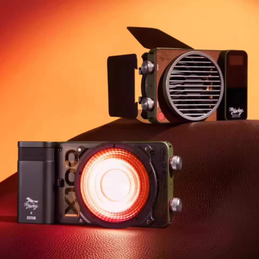 Zhiyun Lampu Studio Portable Pocket Light LED RGB 100W - X100 RGB PRO Gambar produk Zhiyun Lampu Studio Portable Pocket Light LED RGB 100W - X100 RGB PRO