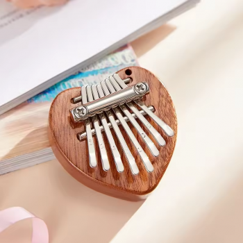 Gambar produk LUMINA Kalimba Mini Thumb Piano Musical Toys 8 Note Sound Solid Wood Heart - LM-4587