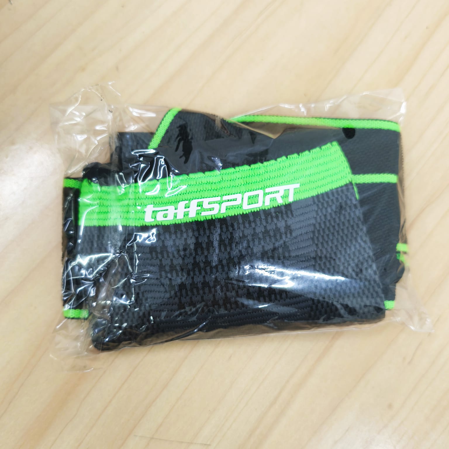 TaffSPORT Penyangga Engkel Sport Ankle Support Brace 1 PCS L - J6223 Gambar produk TaffSPORT Penyangga Engkel Sport Ankle Support Brace 1 PCS L - J6223