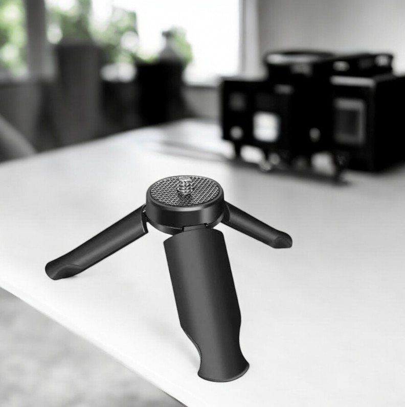 YUXI Tripod Mini Camera Portable Universal Monopod 1/4 Screw 8.2cm - YX-82 Gambar produk YUXI Tripod Mini Camera Portable Universal Monopod 1/4 Screw 8.2cm - YX-82