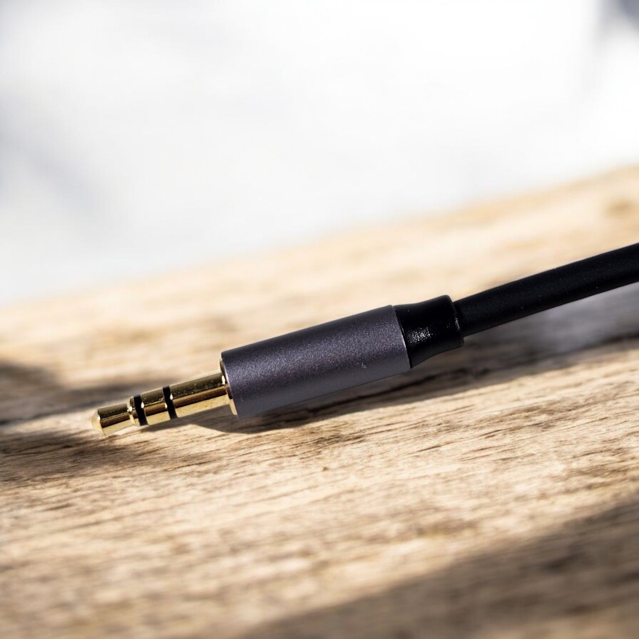 Vention Kabel Audio AUX 3.5mm Male ke RCA Male HiFi 5M Gambar produk Vention Kabel Audio AUX 3.5mm Male ke RCA Male HiFi 5M