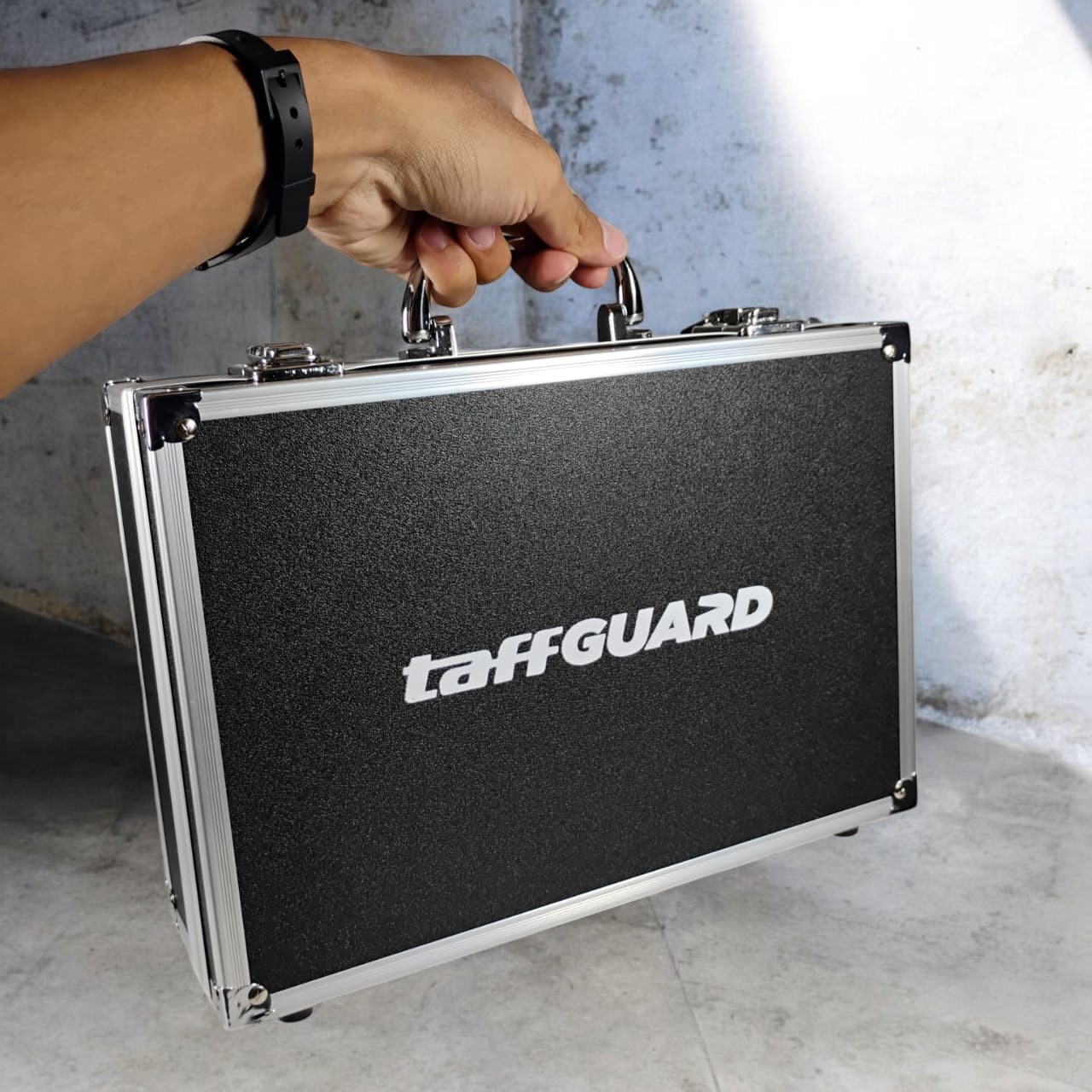 TaffGUARD Kotak Tool Case Portable Multifunction Storage Box - V-2 Gambar produk TaffGUARD Kotak Tool Case Portable Multifunction Storage Box - V-2