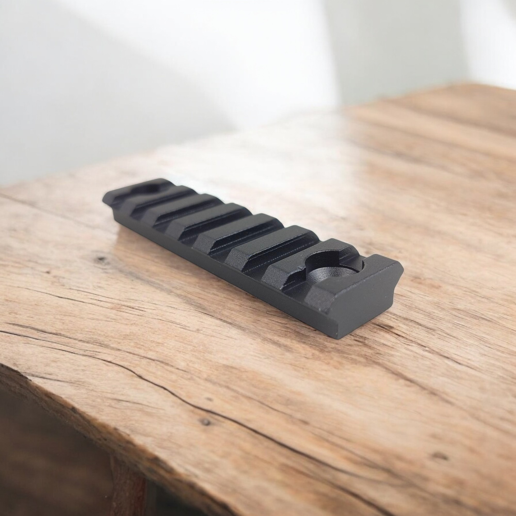 Picatin M-lok Tactical Rail Mount Rifle Scope Adapter 7 Slot - HD23 Gambar produk Picatin M-lok Tactical Rail Mount Rifle Scope Adapter 7 Slot - HD23