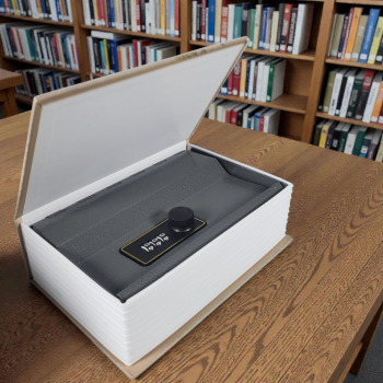 Gambar produk HOMESAFE Kotak Buku Novel Security Box Password Lock Size S - DHZ003