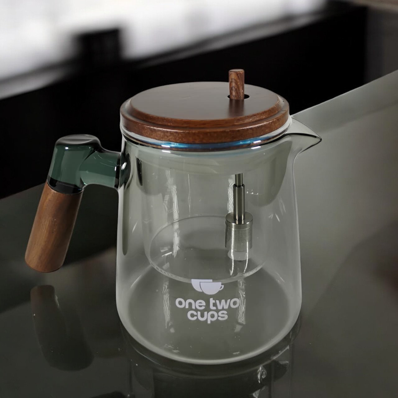 One Two Cups Teko Teh Kaca Saringan Tahan Panas Infuser Teapot 650ml - HP13 Gambar produk One Two Cups Teko Teh Kaca Saringan Tahan Panas Infuser Teapot 650ml - HP13