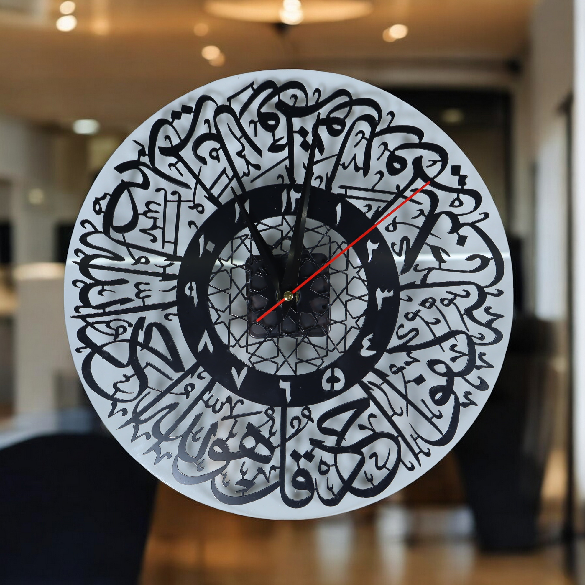 LISM Jam Dinding Quartz Calligraphy Al-Ikhlas Acrylic Clock 30cm Arabic - L3 Gambar produk LISM Jam Dinding Quartz Calligraphy Al-Ikhlas Acrylic Clock 30cm Arabic - L3