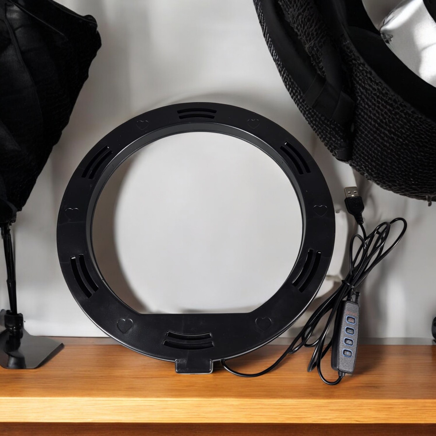 TaffSTUDIO Lampu Ring Light LED 3in1 Color Tripod Holder 25.5cm 12W - QX-260 Gambar produk TaffSTUDIO Lampu Ring Light LED 3in1 Color Tripod Holder 25.5cm 12W - QX-260